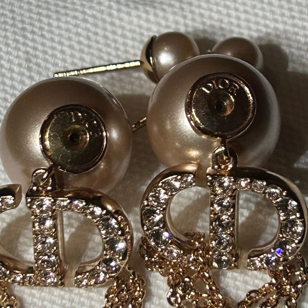DIOR TRIBALES Earrings Pink-Finish Metal With Pink Resin Pearls and Crystals - Picture 8 of 8